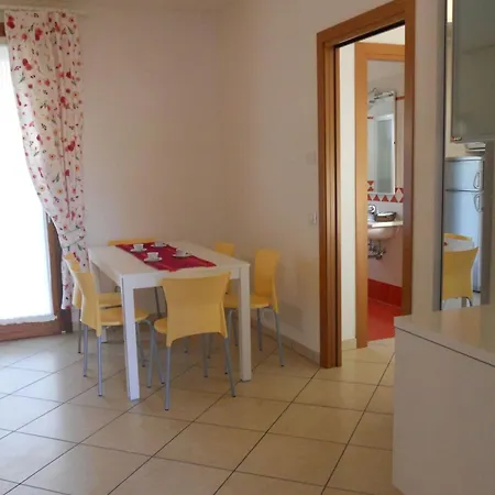 Comfortable Garden For Four Guests Bibione